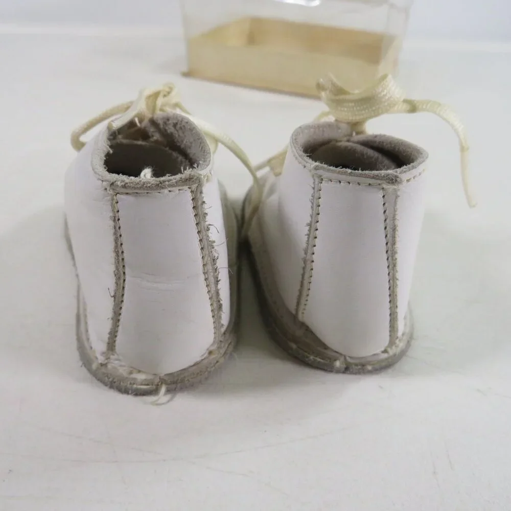 Baby Vintage White Leather Baby Shoes Scott's Shoes size 13W with original box